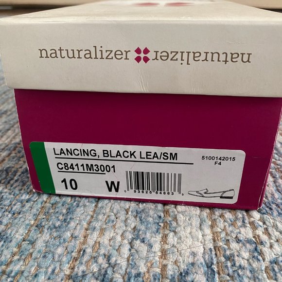 Naturalizer - Lancing Slip-On Loafer Black 10W - Picture 9 of 11